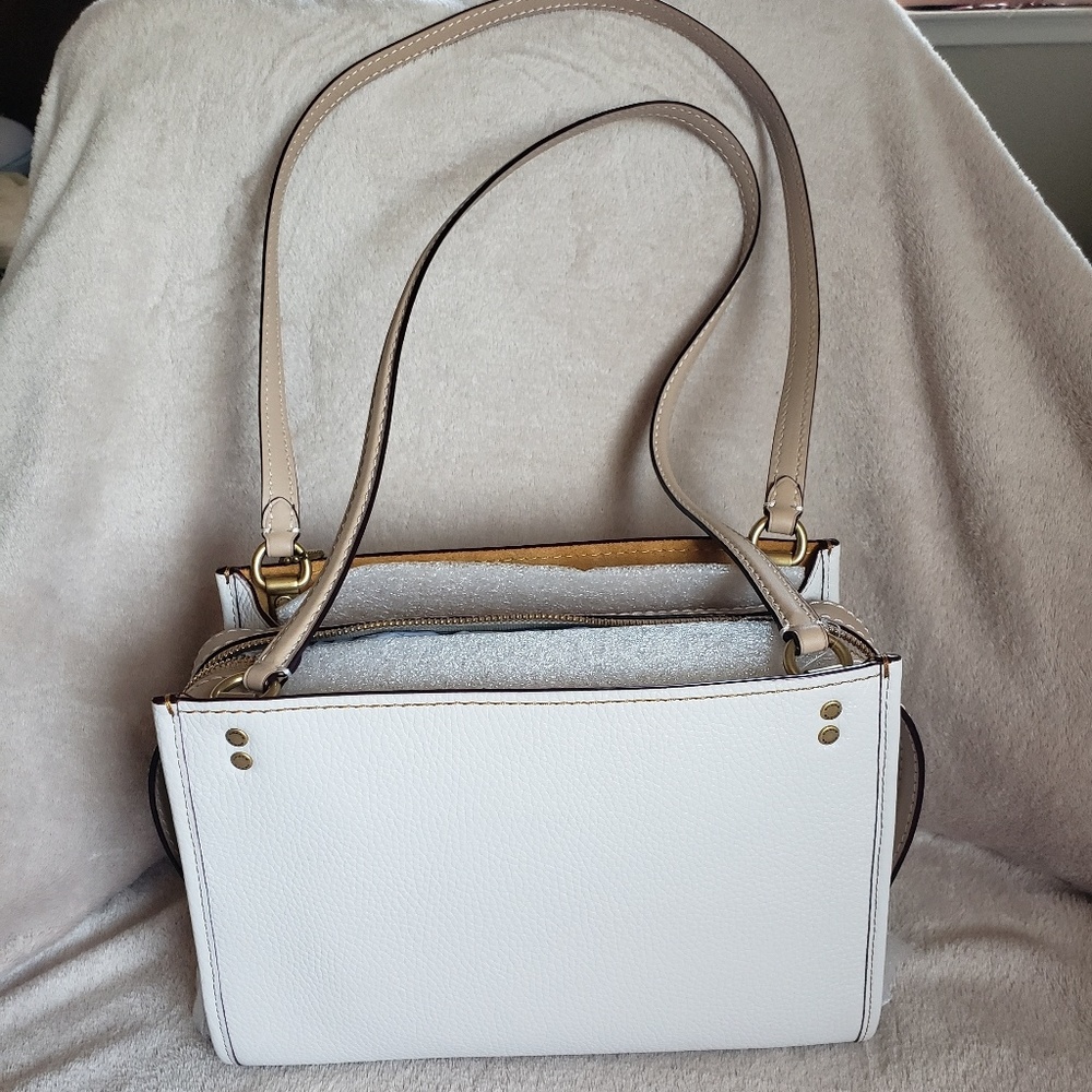 BNWT Coach Rogue Shoulder bag - Chalk/beechwood